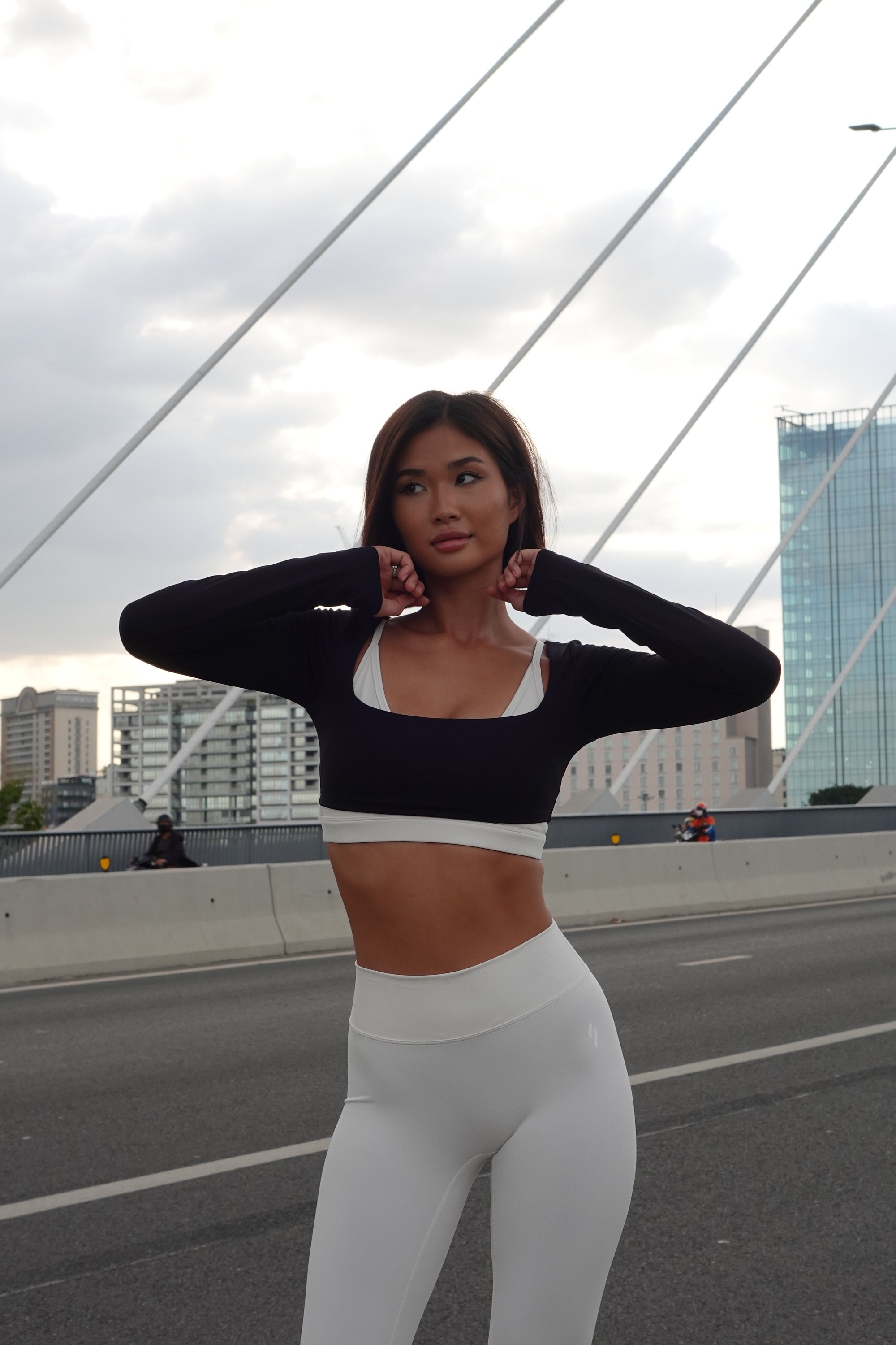 In n Out Top - Black